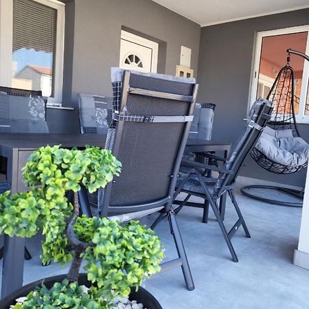Apartmani Plesa Vir Exterior photo