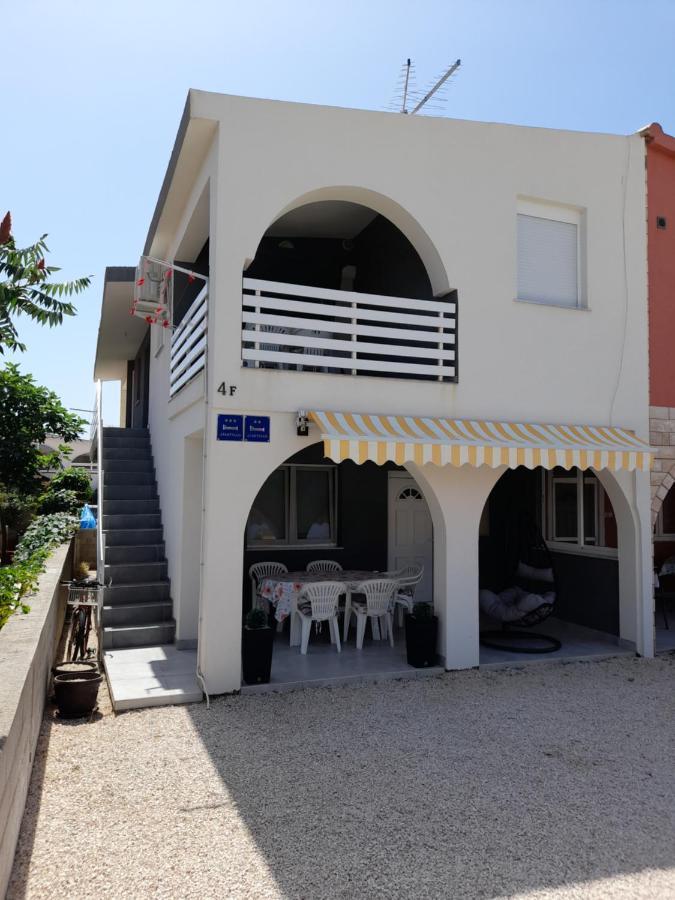 Apartmani Plesa Vir Exterior photo
