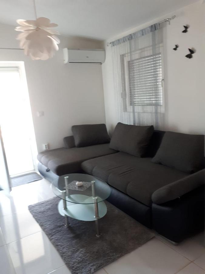 Apartmani Plesa Vir Exterior photo