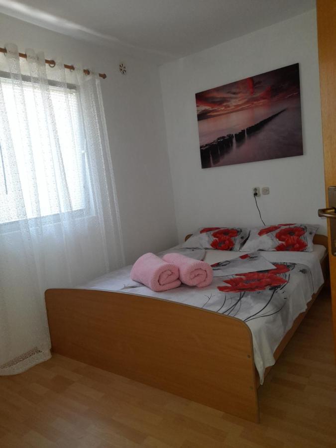 Apartmani Plesa Vir Exterior photo
