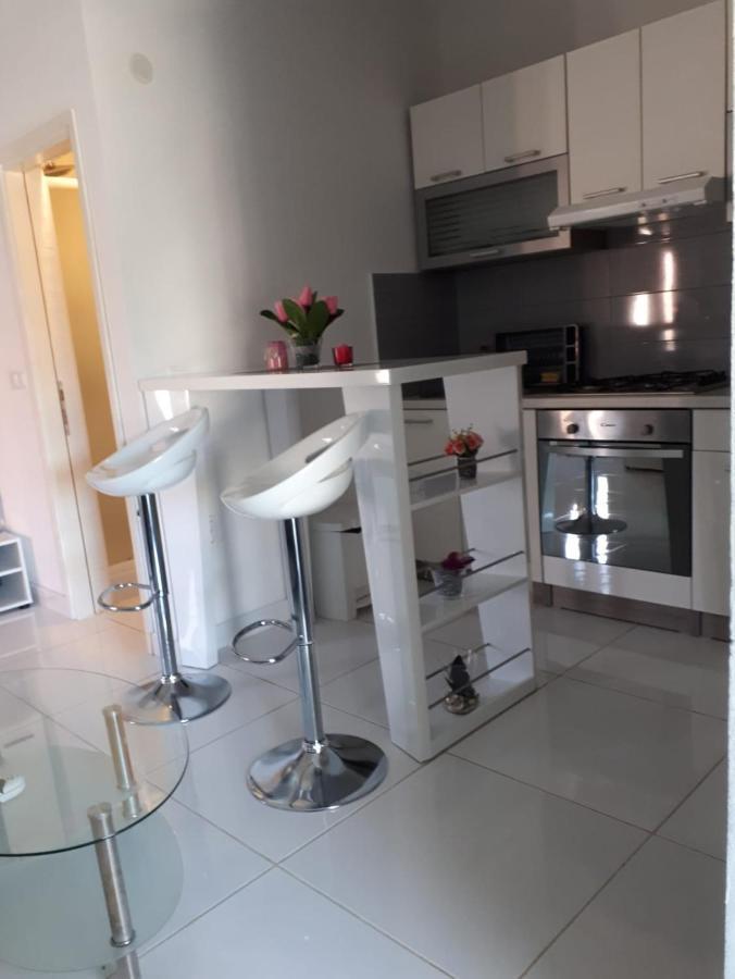 Apartmani Plesa Vir Exterior photo